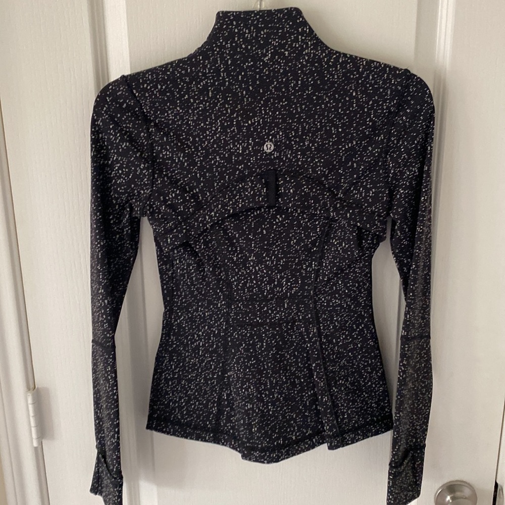 Lululemon Define Jacket Night View White Black - Size 2 - Picture 7 of 8